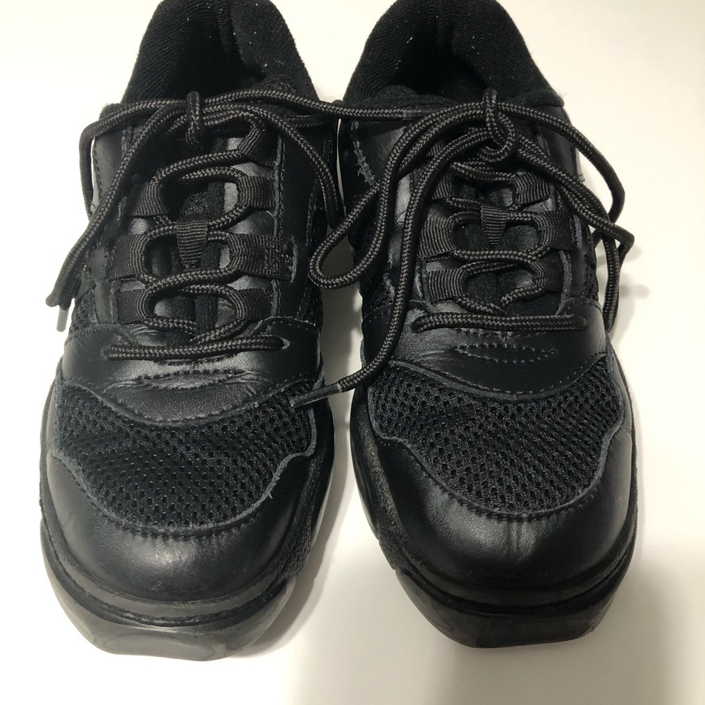 Hip hop dance shoes sneakers women’s size‎ 6